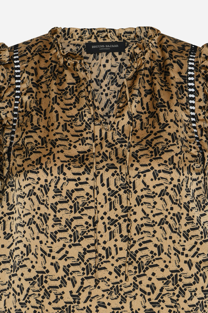 Bruuns Bazaar Women AcaraBBSabrine blouse Blouse Art Print