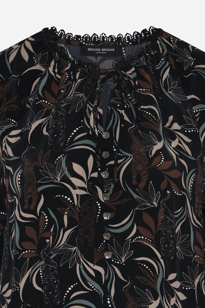 Bruuns Bazaar Women BarcellaBBKarly blouse Blouse Black Tiger
