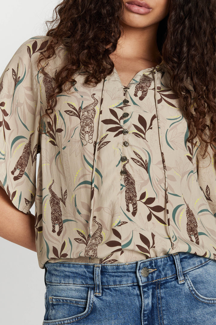 Bruuns Bazaar Women BarcellaBBKarly blouse Blouse Vanilla Tiger