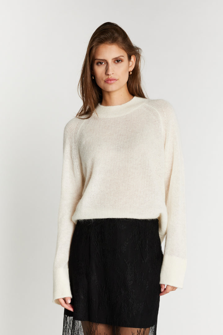 Bruuns Bazaar Women FluffyBBAma knit Knit Off White