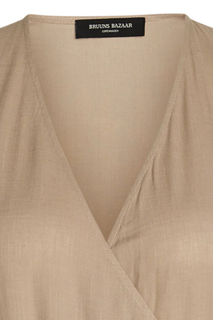 Bruuns Bazaar Women LavateraBBHania dress Dress .Sand