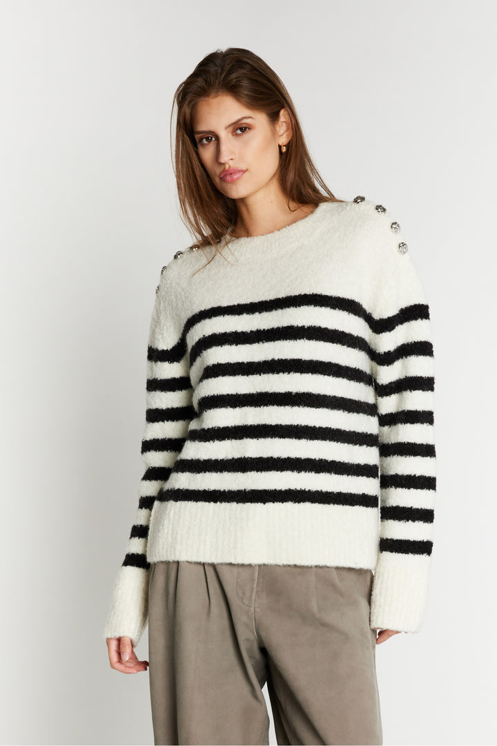 Bruuns Bazaar Women PompomBBAddie knit Knit Snow white / black