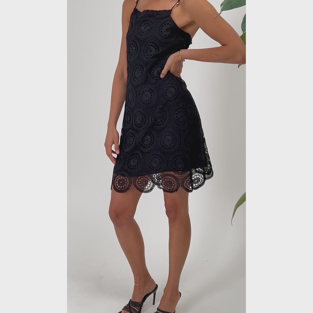 QuinceBBHarrieth Kleid – Schwarz